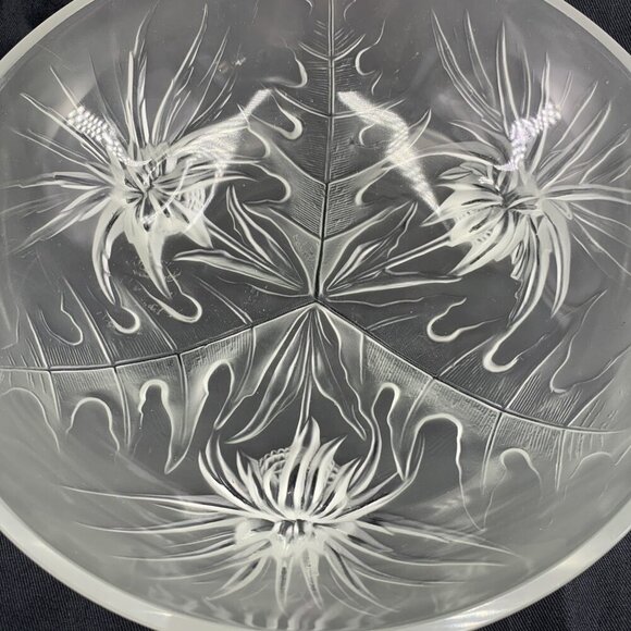 Verlys Bowl Thistle Pattern Frosted Pressed Art Glass 8.5" Signed 1930s - Picture 2 of 8
